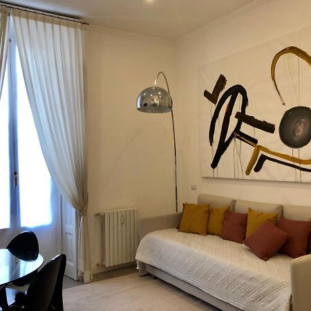 Casa Alberto Da Giussano, Elegante Bilocale In Centro Con Balcone Sul Parco ミラノ エクステリア 写真